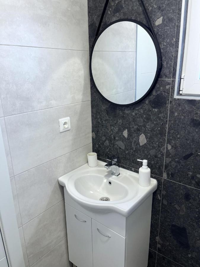 Lana Apartmani Bar Exteriér fotografie