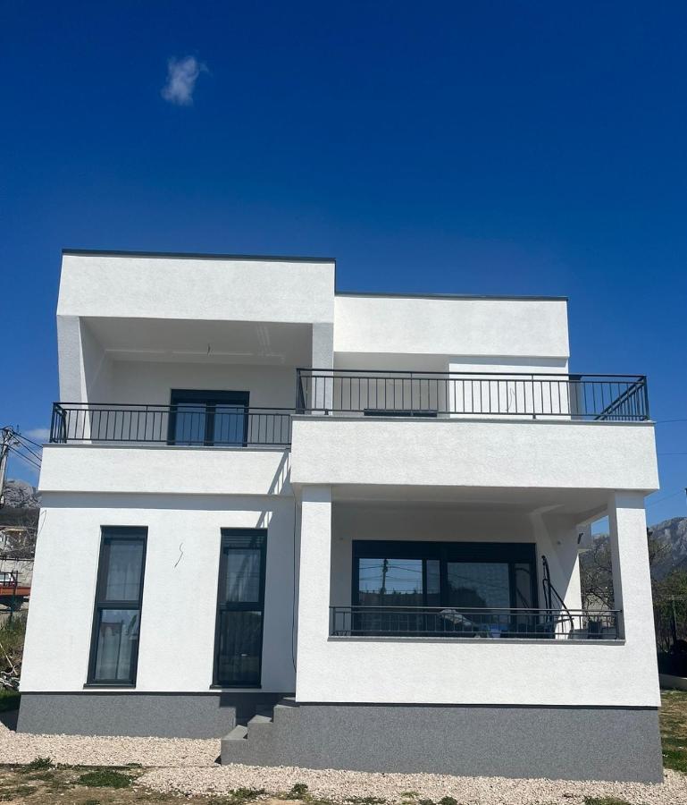 Lana Apartmani Bar Exteriér fotografie