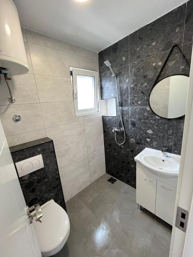 Lana Apartmani Bar Exteriér fotografie