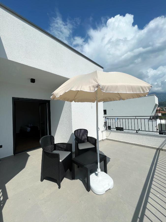 Lana Apartmani Bar Exteriér fotografie