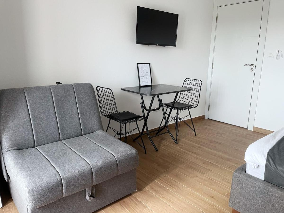 Lana Apartmani Bar Exteriér fotografie