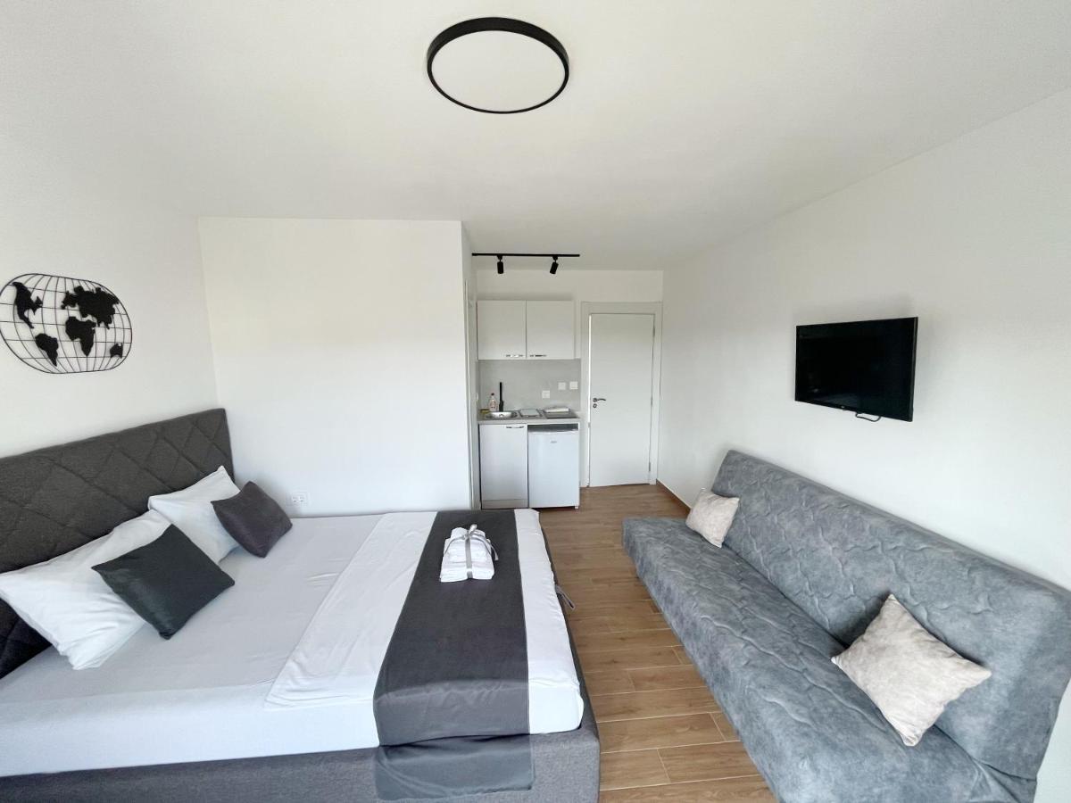 Lana Apartmani Bar Exteriér fotografie
