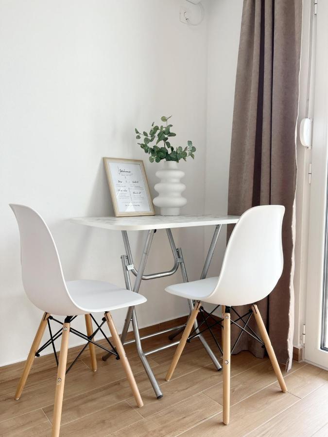 Lana Apartmani Bar Exteriér fotografie