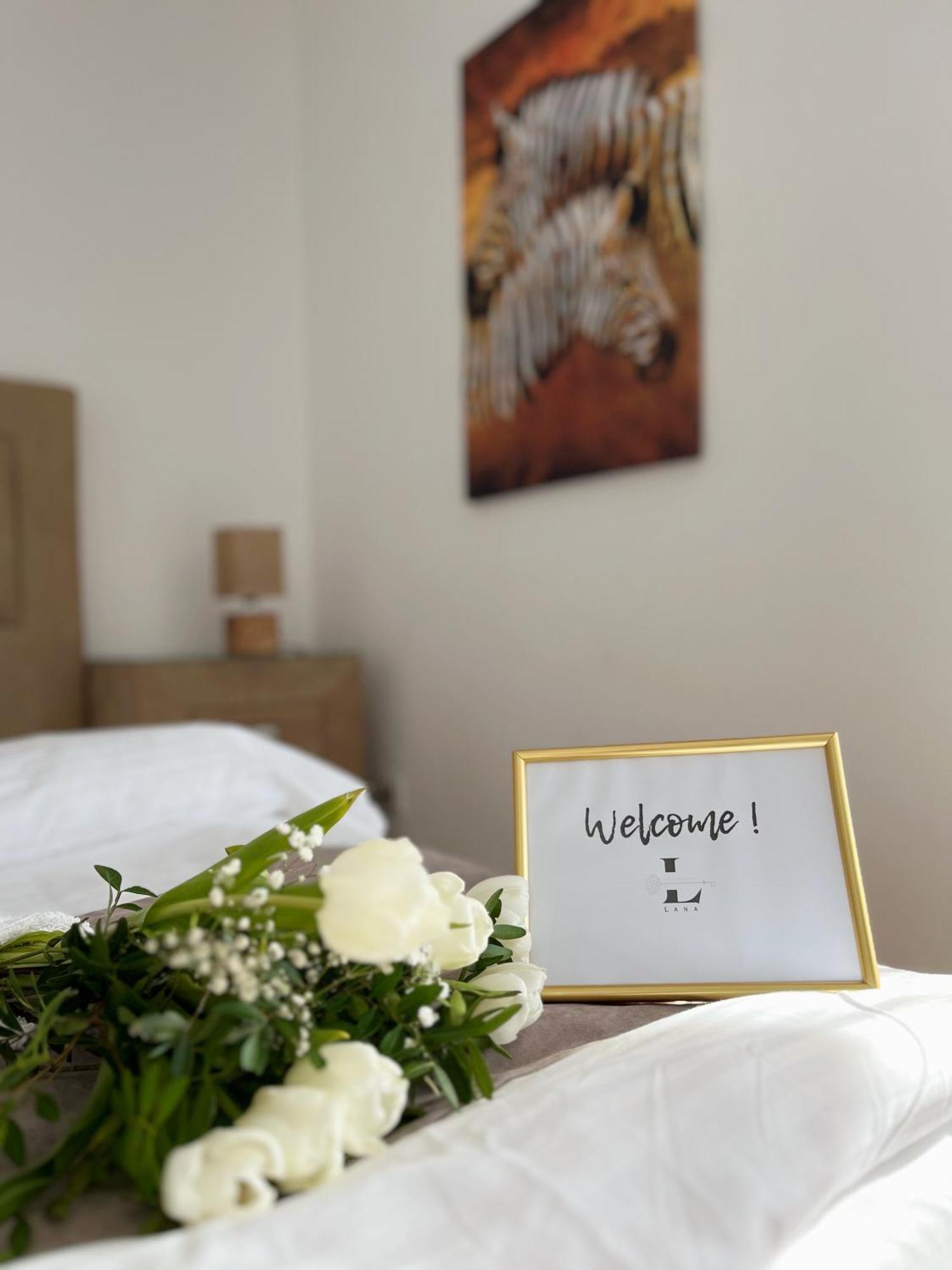 Lana Apartmani Bar Exteriér fotografie